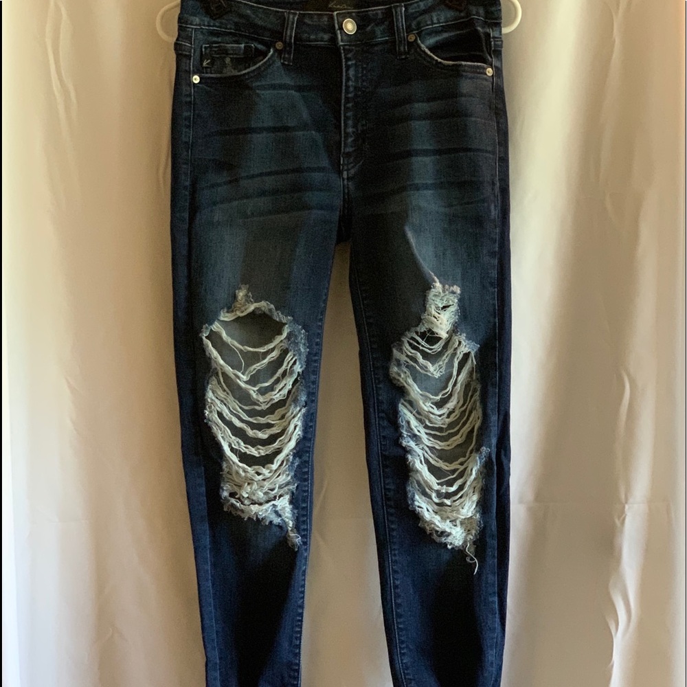 Kan Kan Distressed Jeans